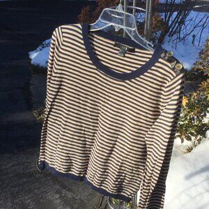 Forever 21 Gold Buttons on Shoulder Sweater Top